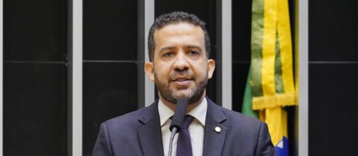 'Lei que cria a figura do corrupto sem querer', diz Janones (Pablo Valadares/C&acirc;mara dos Deputados)