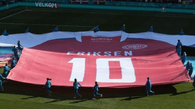 Danemark - Belgique (Euro) : Le bel hommage pour Eriksen - Source : capture d&rsquo;&eacute;cran RMC Sport
