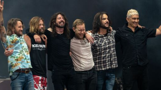 I Foo Fighters al centro delle polemiche per la questione dei concerti solo per vaccinati.