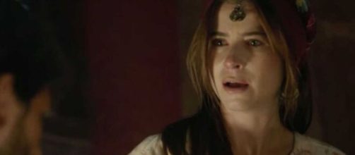 Rebeca ter&aacute; g&ecirc;meos em 'G&ecirc;nesis' (Reprodu&ccedil;&atilde;o/Record TV)