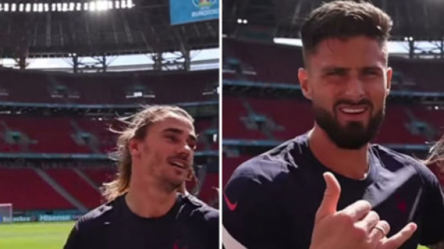 Antoine Griezmann et Olivier Giroud &agrave; l'entrainement. (images FFF YouTube)