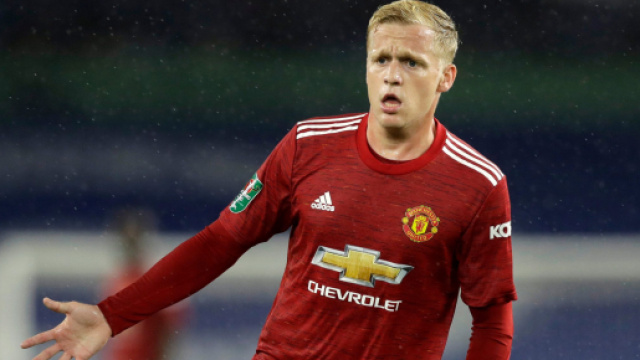 L'Inter pensa a Van De Beek a centrocampo.