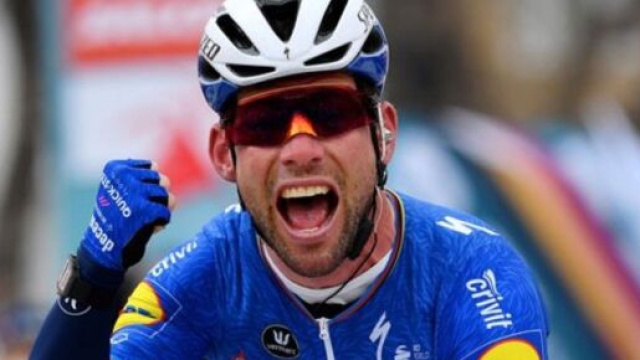 Mark Cavendish prende il posto dell'infortunato Sam Bennett al Tour de France.