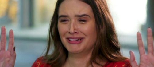 Luna sofre com tortura em 'Salve-se Quem Puder' (Reprodu&ccedil;&atilde;o/TV Globo)