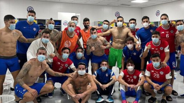 Le Chili, qui dispute actuellement la Copa America au Br&eacute;sil, est au c&oelig;ur d&rsquo;un gros scandale (Credit : Twitter d'Arturo Vidal)