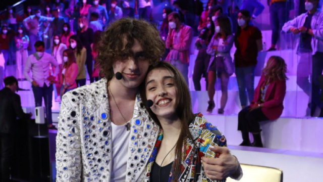 Amici, Giulia e Sangiovanni confessano: 'Non abbiamo ancora fatto l'amore'.