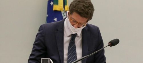 Pol&iacute;ticos pediram apreens&atilde;o de passaporte de Salles (Arquivo Blasting News)