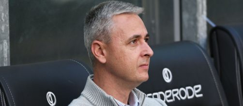 Tiago Nunes v&ecirc; jogo como evolu&ccedil;&atilde;o no Gr&ecirc;mio (Bruno Baggio/Athletico-PR)