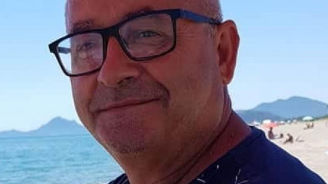 Sardegna, 60enne salva in mare la figlia e due amiche: in seguito muore colpito da infarto.