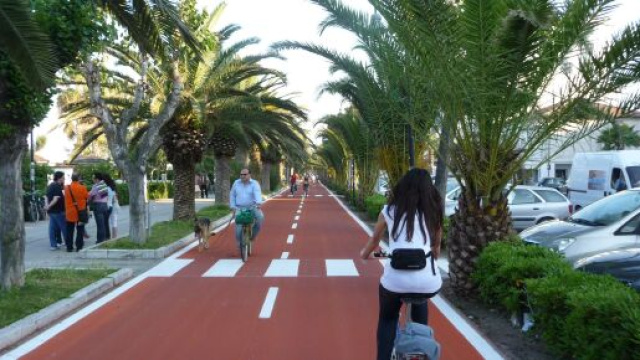 Ciclismo, Gianni Bugno: 'Abolirei le piste ciclabili, ghettizzano chi va in bici'.