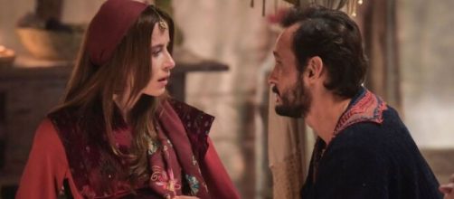 Rebeca sofre em 'G&ecirc;nesis' (Reprodu&ccedil;&atilde;o/Record TV)