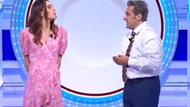 Il pranzo &egrave; servito, assente Sara Arfaoui: 'Impegni non mi hanno consentito di esserci'.