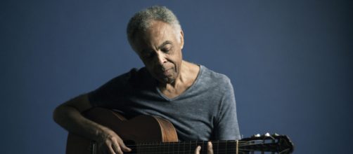 Gilberto Gil ganha felicita&ccedil;&otilde;es (Divulga&ccedil;&atilde;o)