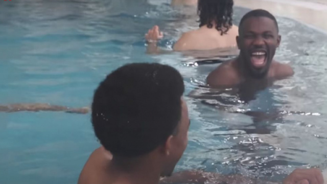 Marcus Thuram se moque de la coupe de cheveux de Jules Kounde - Photo capture d'ecran video Youtube