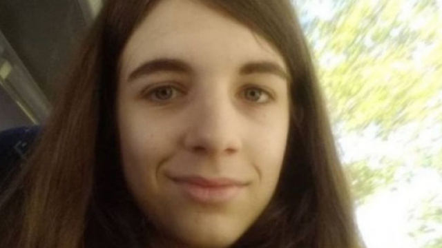 Chiara Gualzetti, 15 anni, pugnalata alla gola: l&rsquo;amico indagato avrebbe confessato.