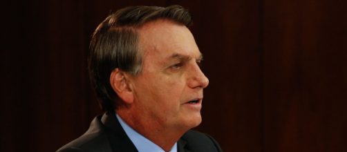 Bolsonaro &eacute; alvo de panela&ccedil;os durante discurso (Anderson Riedel/PR)