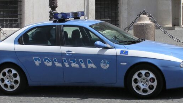 Roma, 37enne ritrovato in una valigia: la compagna si sarebbe sbarazzata del corpo.
