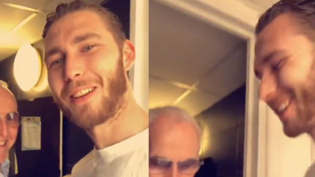 Frank McCourt a &eacute;t&eacute; suivi d'un peu trop pr&egrave;s par un fan de l'OM. (cr&eacute;dit montage compte @anulingulus Twitter)