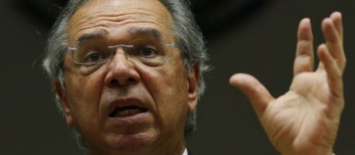 Guedes indica extens&atilde;o do aux&iacute;lio emergencial enquanto durar vacina&ccedil;&atilde;o da popula&ccedil;&atilde;o adulta (Fabio Rodrigues Pozzebom/Ag&ecirc;ncia Brasil)