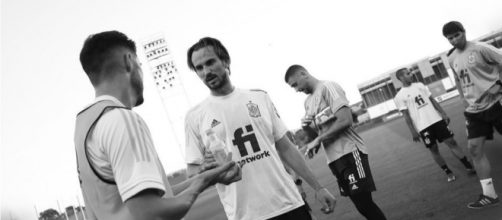 Sanidad ha confirmado luz verde al proceso extraordinario de vacunaci&oacute;n para la Selecci&oacute;n Espa&ntilde;ola (@sefutbol)