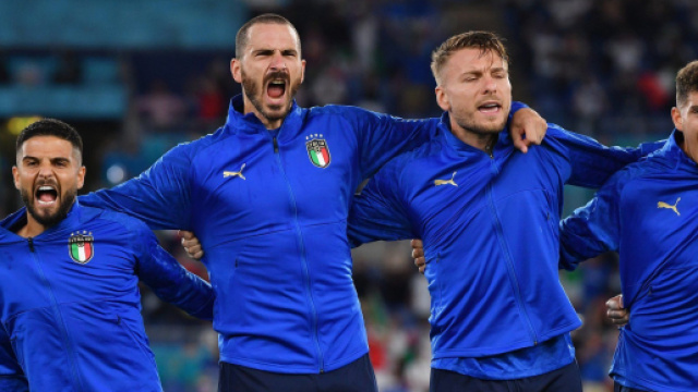 L&rsquo;&eacute;quipe de l&rsquo;Italie lors de l&rsquo;hymne nationale - Source : capture d&rsquo;&eacute;cran Youtube