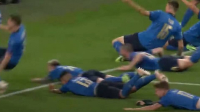 La c&eacute;l&eacute;bration de Belotti fait le buzz - Photo capture d'&eacute;cran vid&eacute;o YouTube