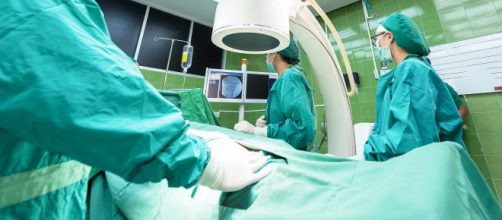 El hospital ha dado sus condolencias a la familia de la joven (Pixabay)