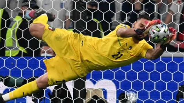 Donnarumma dopo il rigore parato a Saka: 'Non avevo capito avessimo vinto'.
