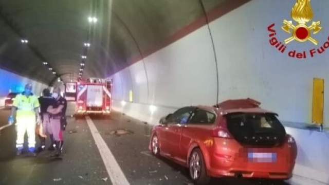 L'incidente a Cosenza, foto dei Vigili del Fuoco