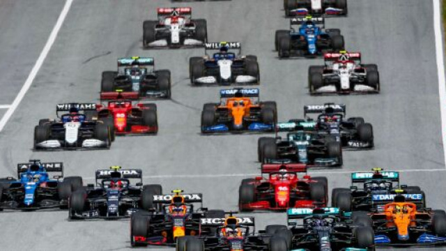 F1, nel GP di Silverstone si sperimenta la nuova qualifica Sprint Race.