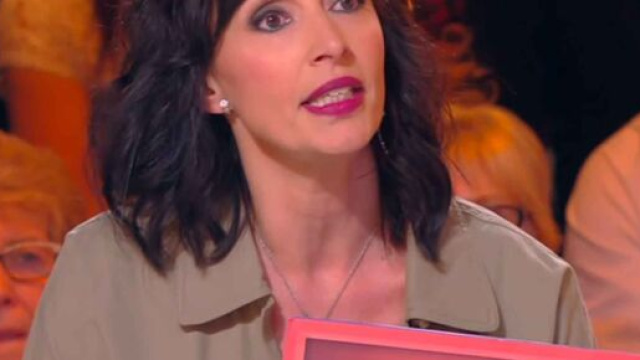 La chroniqueuse de TPMP G&eacute;raldine Maillet. Source : capture d&rsquo;&eacute;cran C8