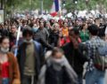 Francia: più di 144 mila persone protestano contro le nuove restrizioni decise da Macron