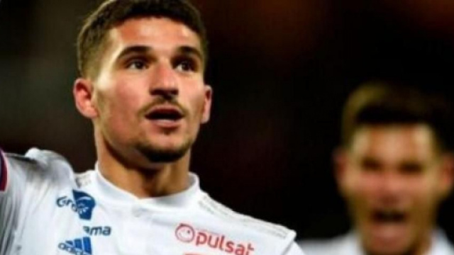 Houssem Aouar, centrocampista del Lione.