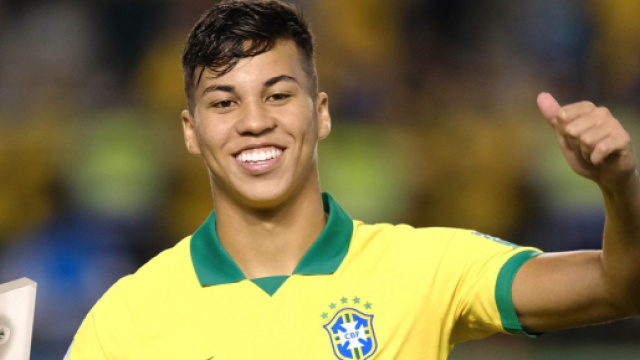 Kaio Jorge, attaccante del Santos.