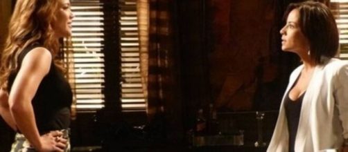 Cristina e Clara t&ecirc;m embate em 'Imp&eacute;rio'. (Reprodu&ccedil;&atilde;o/TV Globo)