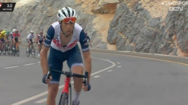 Vincenzo Nibali impegnato allo UAE Tour