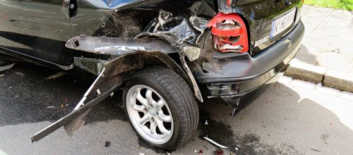 La joven en estado de embriaguez ha chocado contra un veh&iacute;culo y se ha dado a la fuga, en este viajaban 4 personas (Pixabay)