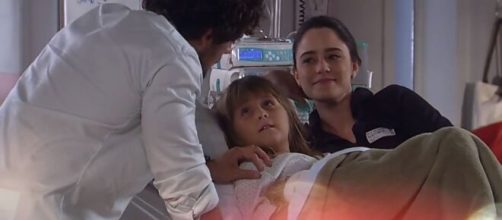 Rodrigo, J&uacute;lia e Ana em 'A Vida da Gente'. (Reprodu&ccedil;&atilde;o/TV Globo)