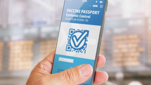 Green Pass, l'Italia non riconosce le vaccinazioni effettuate in Gran Bretagna.