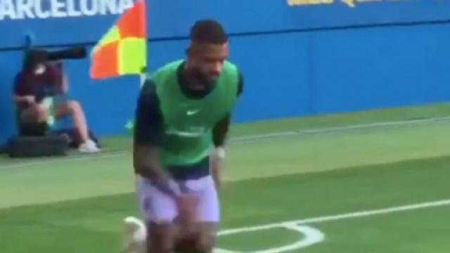 Memphis sous les couleurs du FC Barcelone &agrave; l'entrainement. (Cr&eacute;dit Twitter)