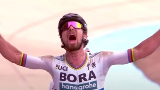 Peter Sagan, la vittoria alla Parigi Roubaix 2018.