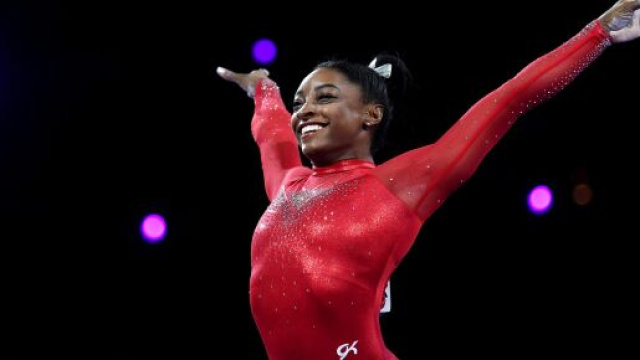 Simone Biles, campionessa olimpica statunitense.