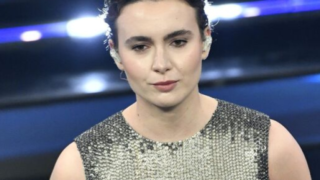 Madame elogia gli uomini: alcuni fan la criticano.