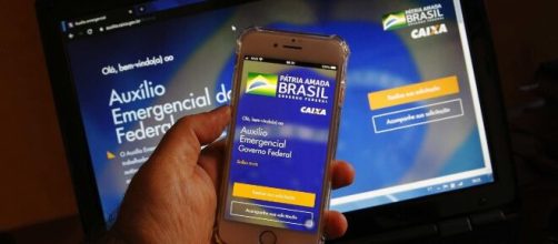 Valores do Aux&iacute;lio Emergencial devem ser mantidos e primeiro pagamento da nova rodada acontecer&aacute; dia 18 de agosto (Arquivo Blasting News).
