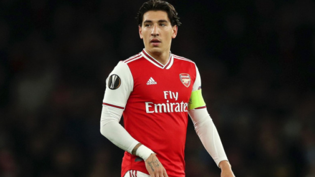In foto Hector Bellerin, difensore dell'Arsenal.