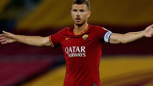 Roma, il bosniaco Dzeko passa all'Inter.