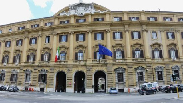 Concorso Mef per 500 funzionari amministrativi in vari profili: domande entro 20 settembre.