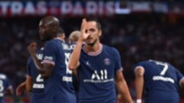 Le dr&ocirc;le d'&eacute;change entre le rappeur Sadek et Pablo Sarabia (Source : Instagram Pablo Sarabia)