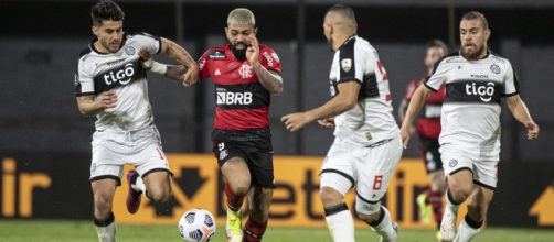 Partida ocorre &agrave;s 19h15, no est&aacute;dio Man&eacute; Garrincha (Alexandre Vidal/Flamengo)