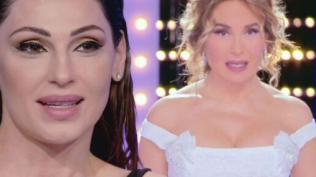 Anna Tatangelo al posto di Barbara d'Urso